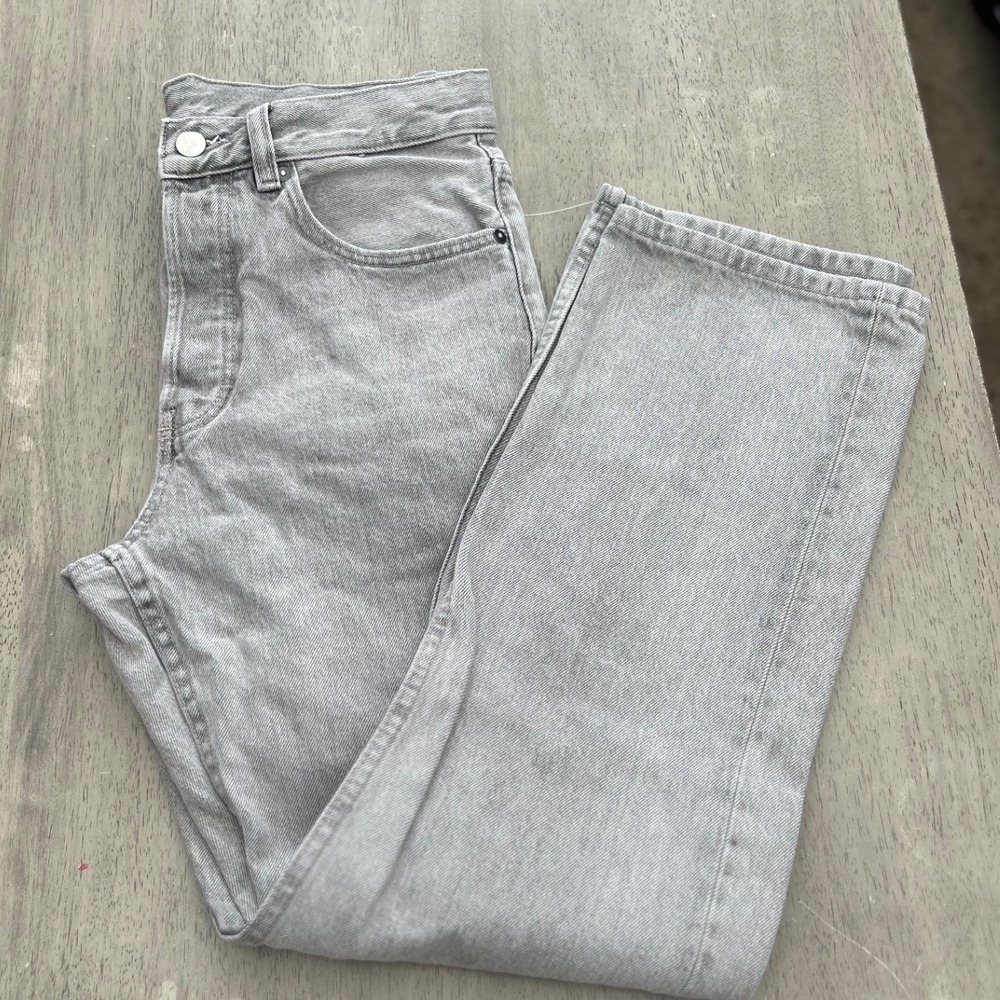 Zara Mens Straight Leg Grey Denim Jeans Size 30 Button Fly 5-Pocket Wash